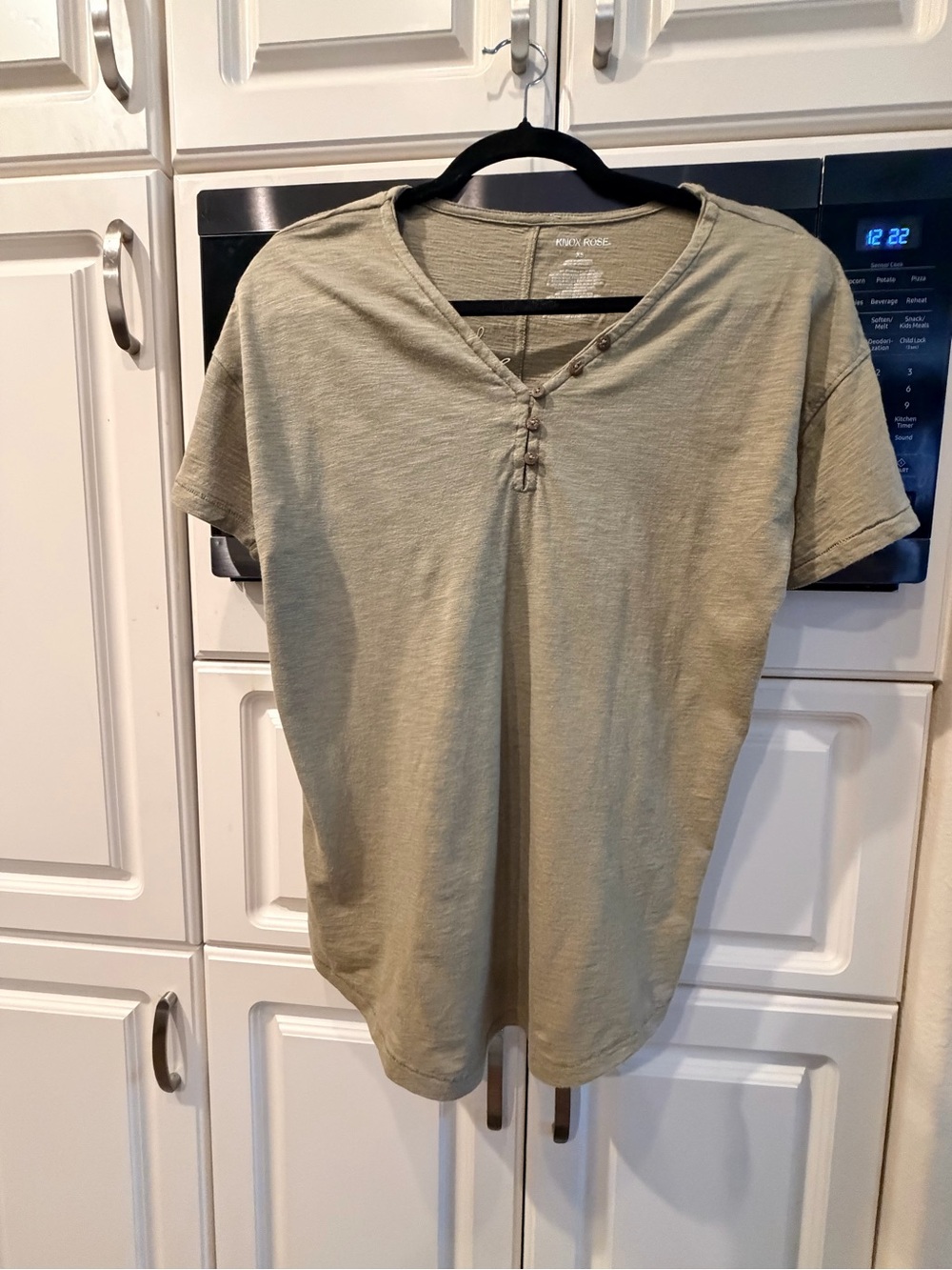 Knox Rose Olive Green Short Sleeve V-Neck Top